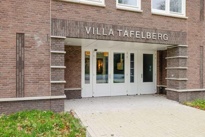 55+ Senior Apartment, Prins Hendriklaan, Blaricum - For Rent