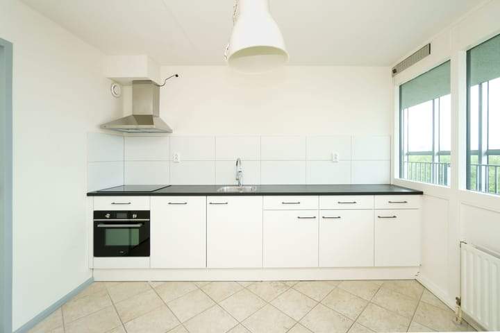 2-kamerappartement aan Zuidplein, Rotterdam - Te huur