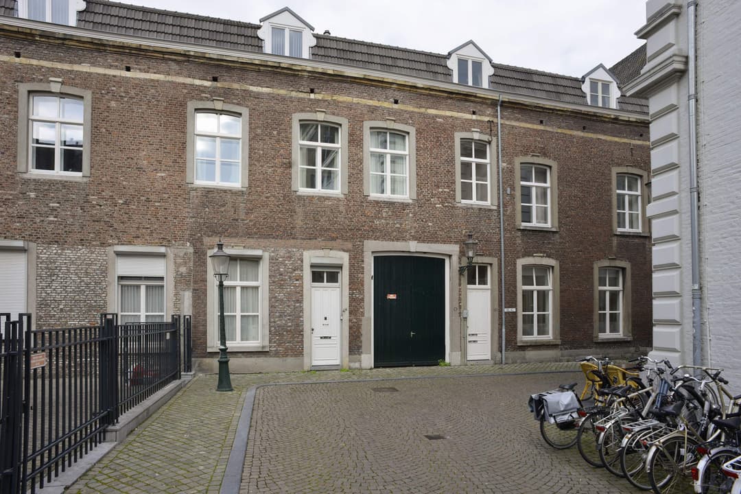 Apartment Achter de Comedie, Maastricht - For Rent
