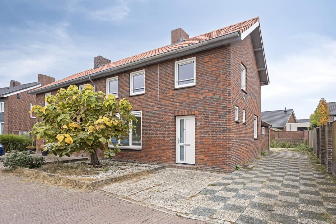 Zweifamilienhaus in Paalweg 24, Venlo - Hout-Blerick zur Miete