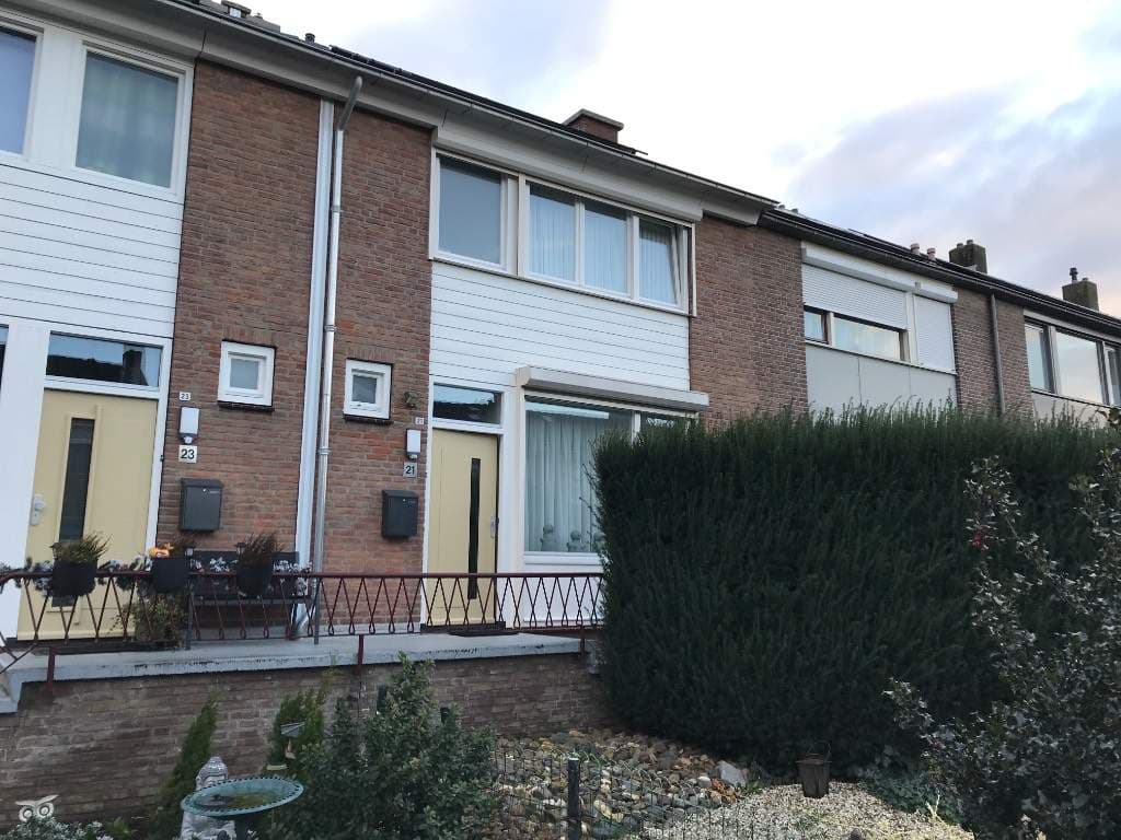 Tussenwoning Woeringenstraat, Stein - For Rent