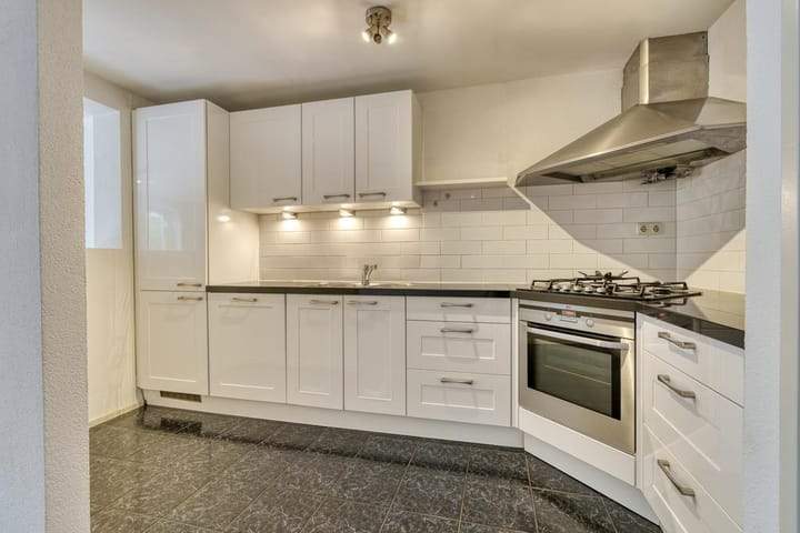 3-bedroom apartment, Mgr. van de Weteringstraat, Utrecht - For Rent