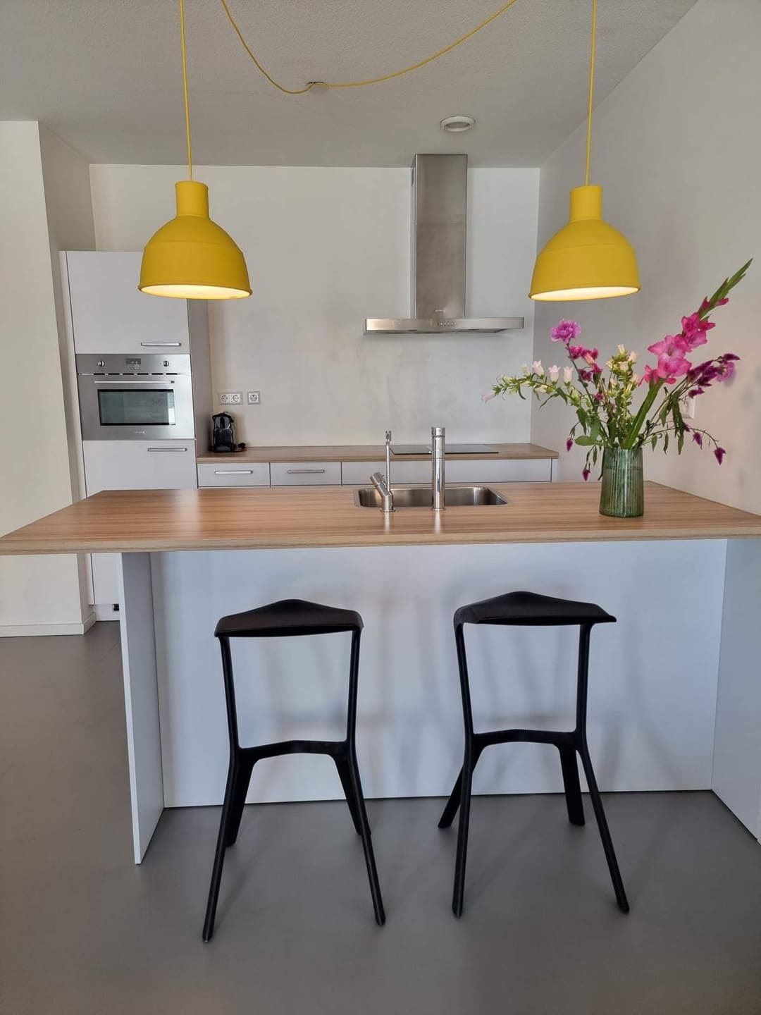 Flat Kruisplein, Rotterdam - For Rent