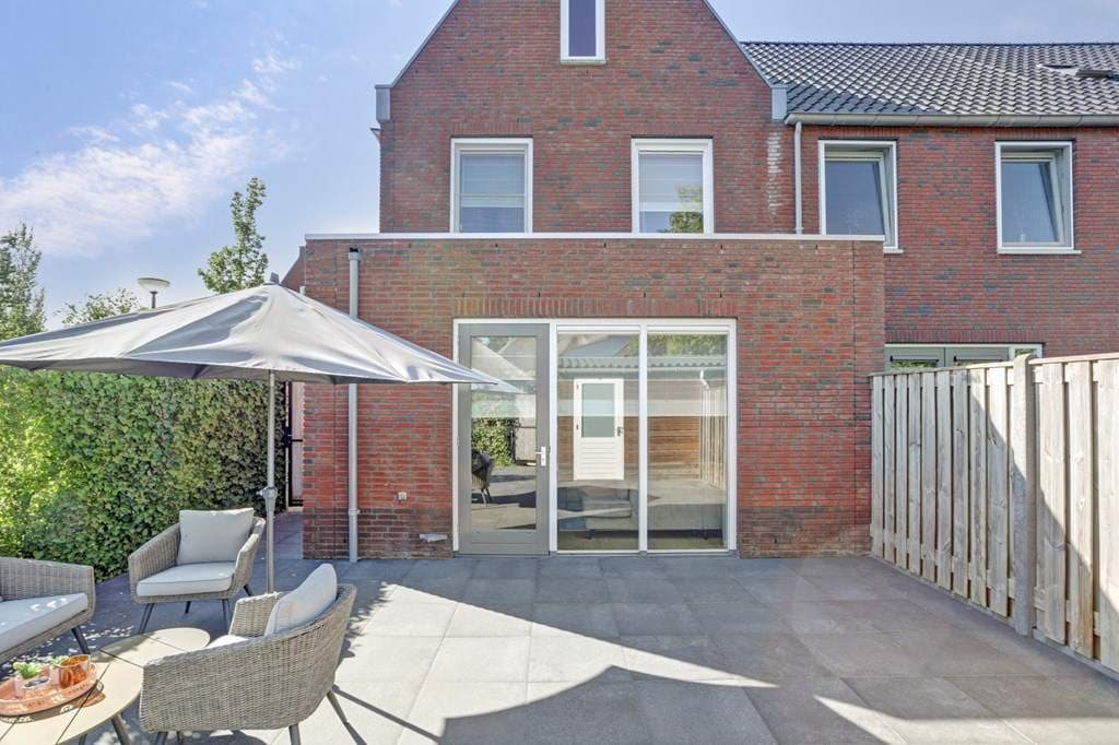 Corner House Nieuwe Duinweg, Den Haag - For Rent