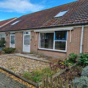 3-kamer halfvrijstaand huis op De Dobber 16, Bovenkarspel - Te huur