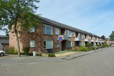 Benedenwoning Geertruit Sloetlaan, IJsselmuiden - For Rent