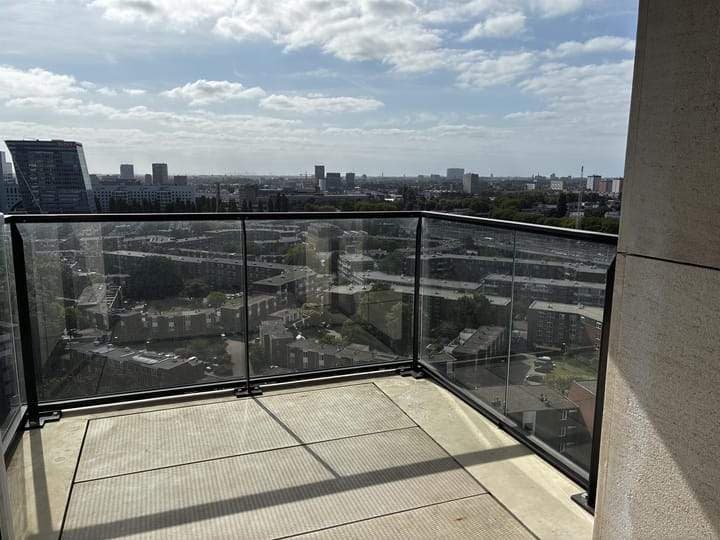 Apartamento de 2 habitaciones en Maria Stuartplein, La Haya - En alquiler