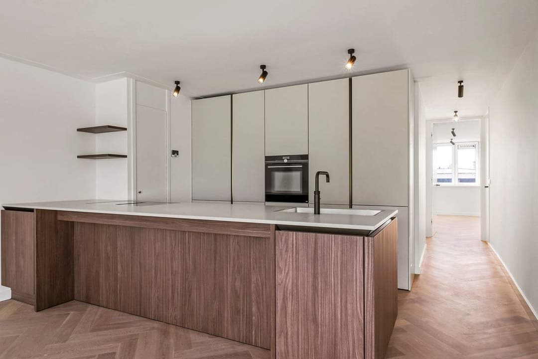 Appartement Pieter Cornelisz. Hooftstraat, Amsterdam - Te Huur