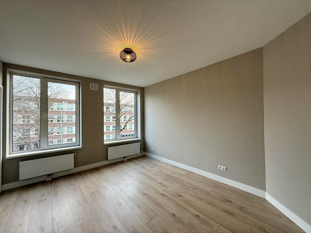 Flat Hoofdweg, Amsterdam West - For Rent