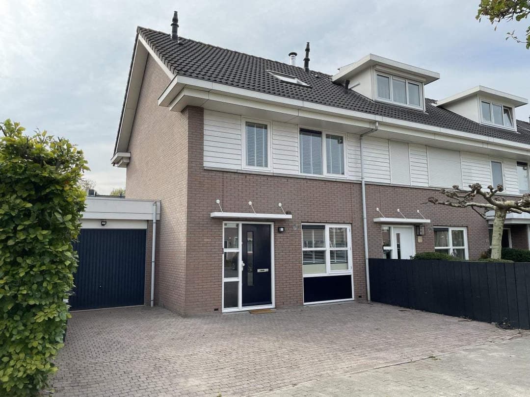 Casa Bachlaan, Nieuw-Vennep - En alquiler