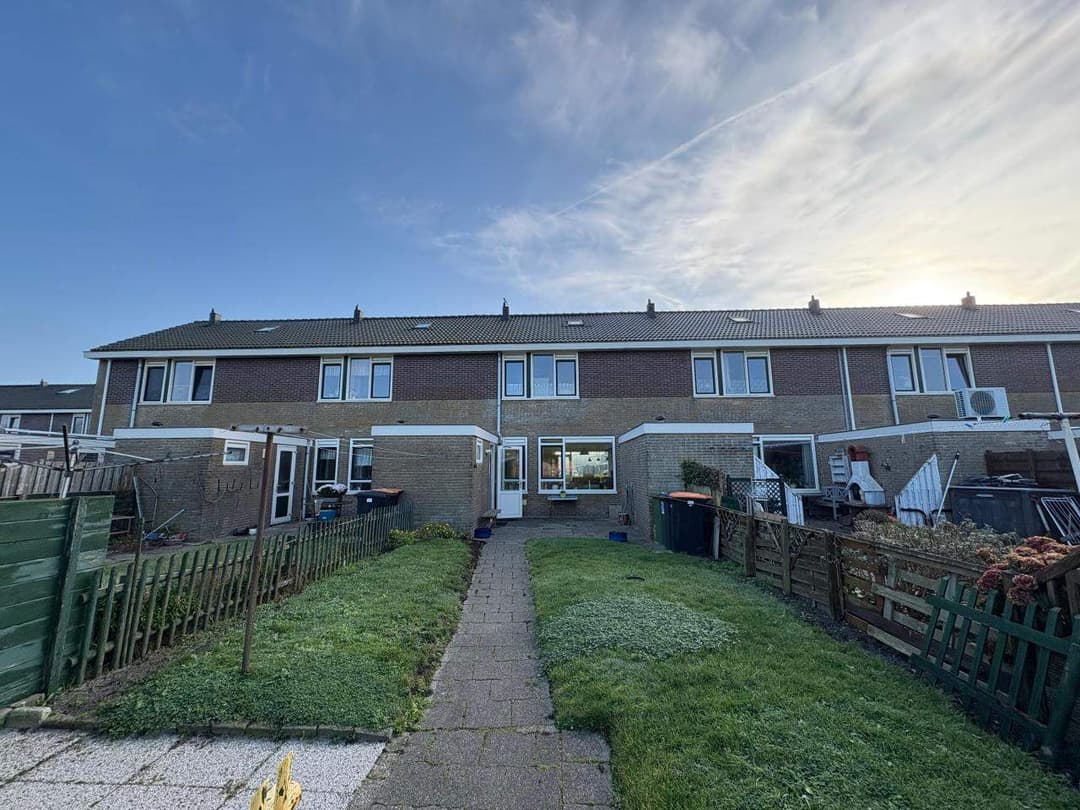 Ruime gezinswoning, Noordzeestraat 34, Petten - Te huur