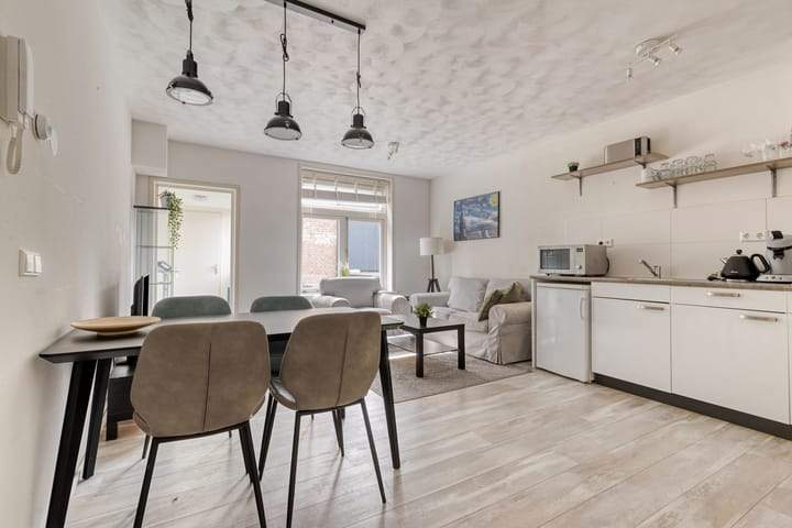 2-Kamer Appartement aan de Van Brakelstraat, Alkmaar - Te Huur