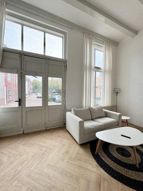 Flat Hoogt 16, Dordrecht - For Rent