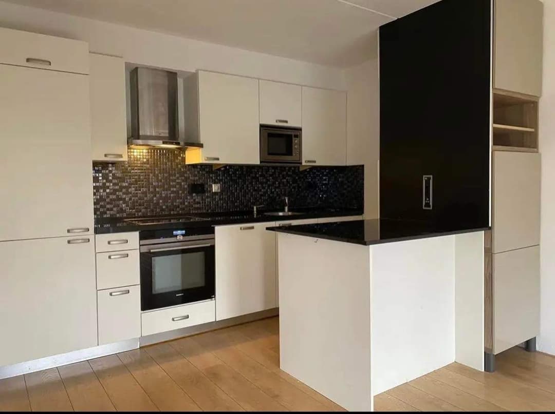 House Pauwenburg 126, Lelystad - For Rent