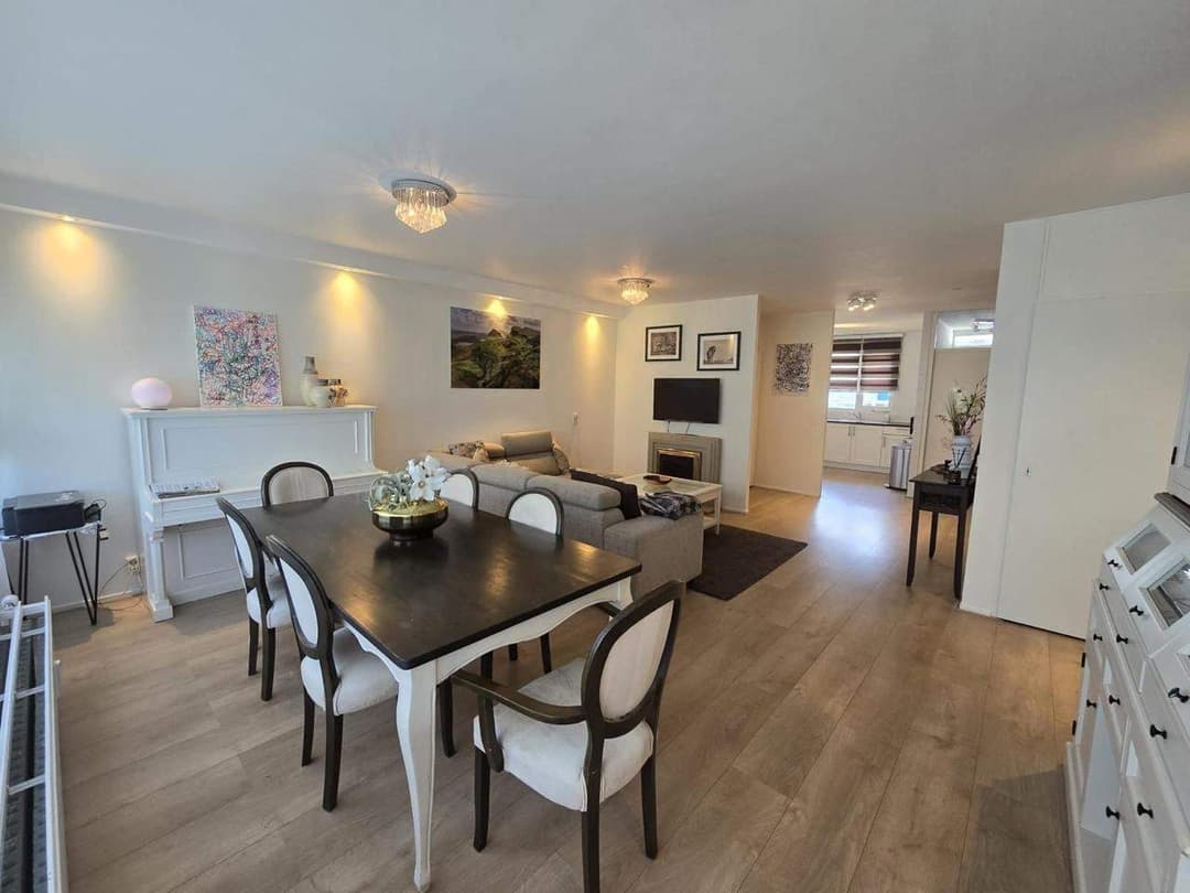 Gemeubileerde kamer in Weena, Rotterdam - Te Huur