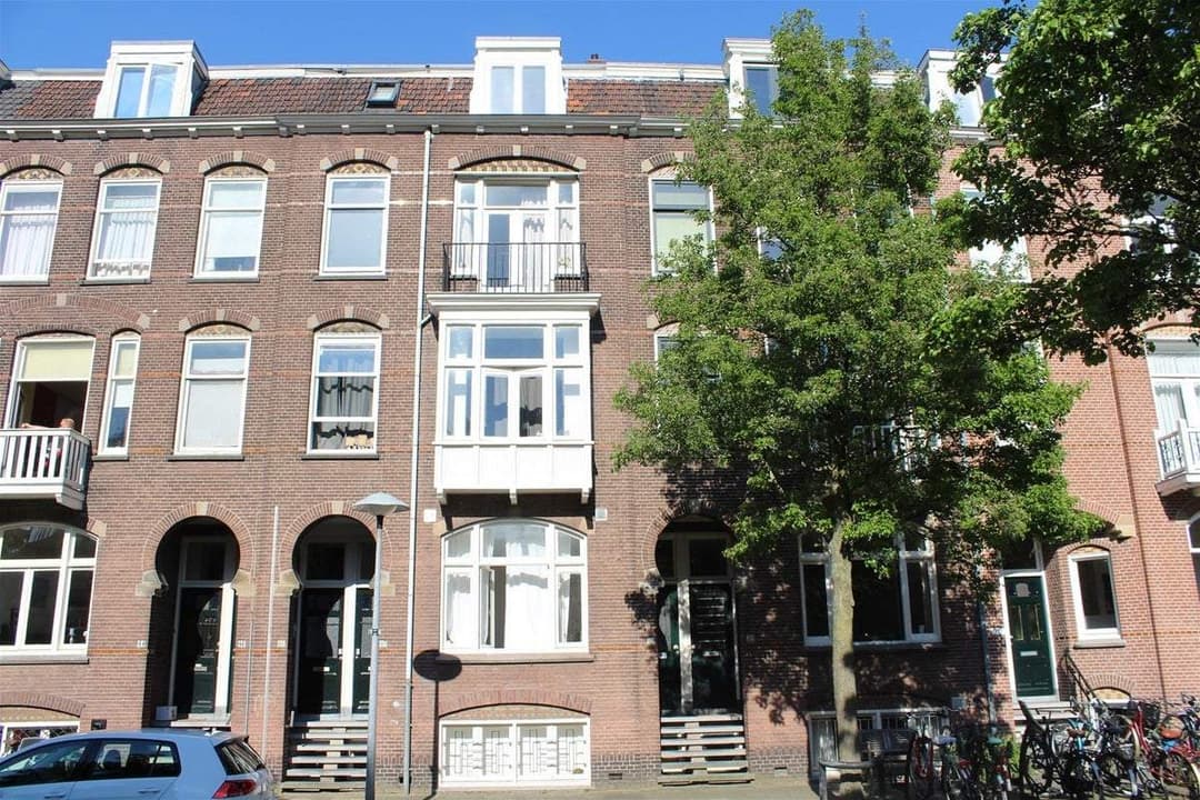 Studio Apartment Justus van Effenstraat, Utrecht - For Rent